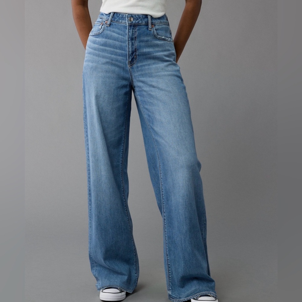 American Eagle Wide Leg Jeans